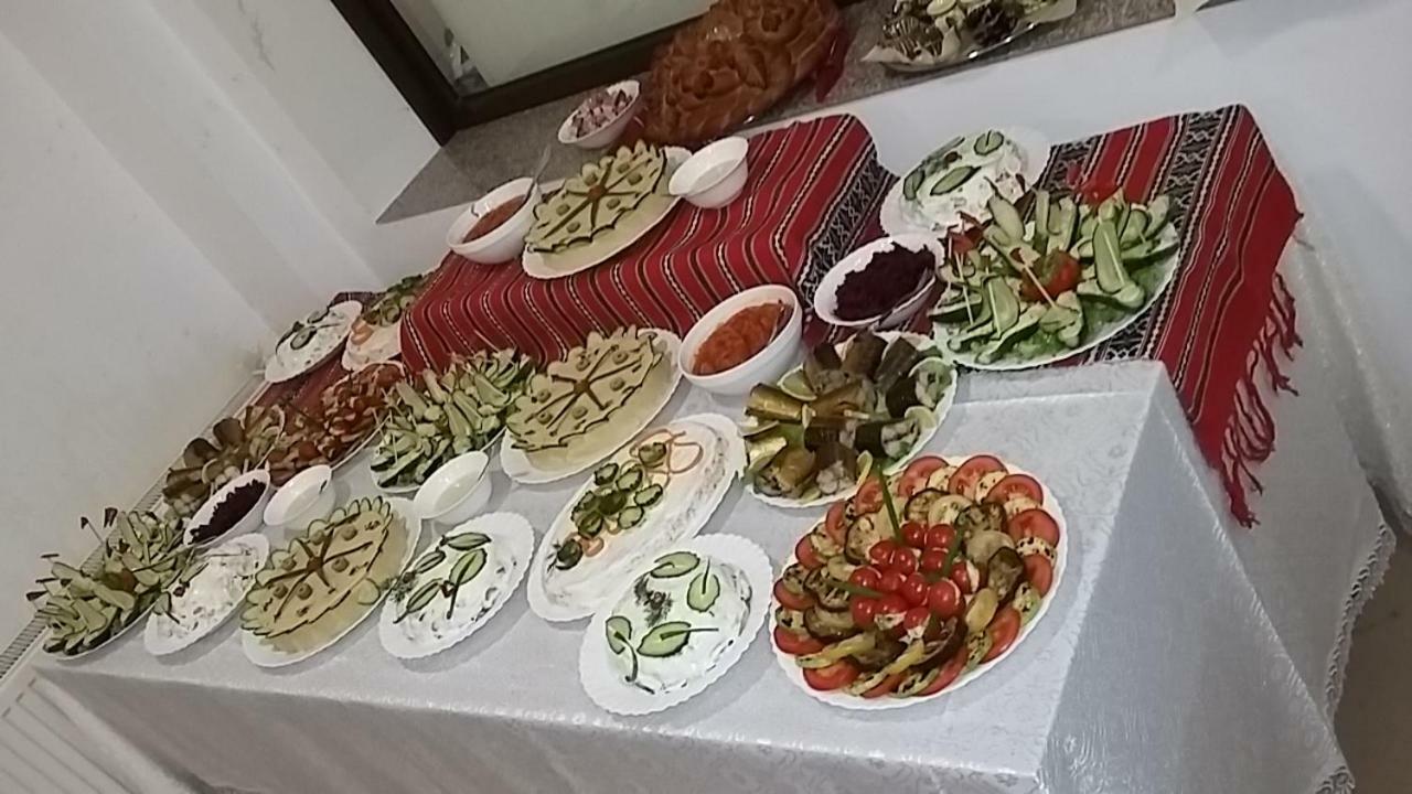 Brates Pensiunea Poiana Soarelui מראה חיצוני תמונה