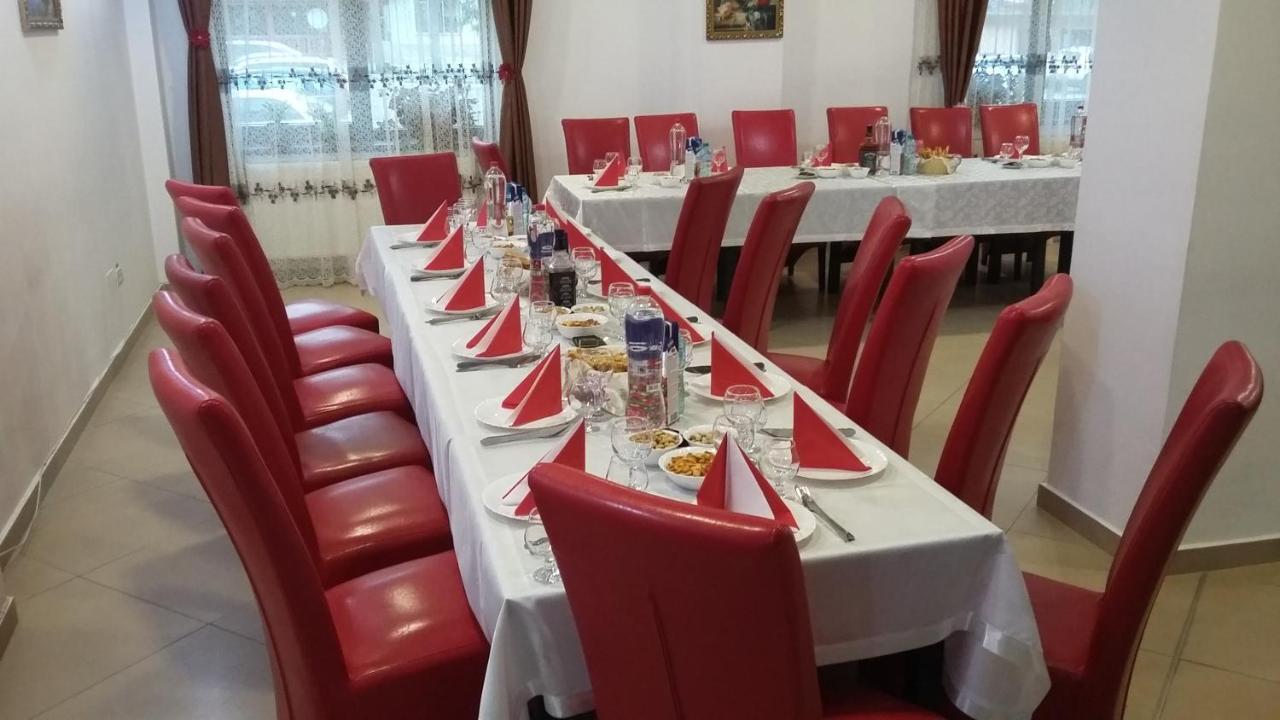 Brates Pensiunea Poiana Soarelui מראה חיצוני תמונה